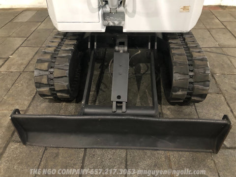 016.07 Komatsu PC28UU Mini Excavator S/N 5560