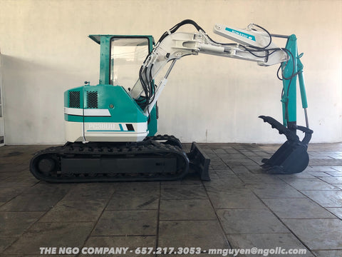 011.05 Komatsu PC38UU Mini Excavator S/N 1702