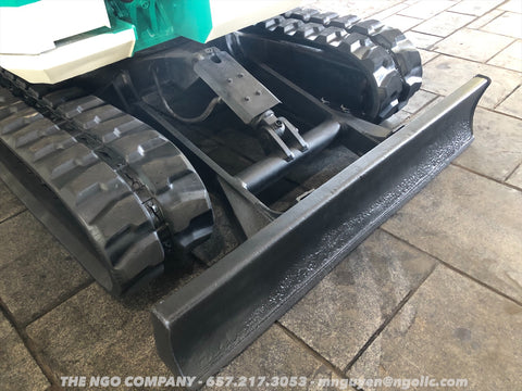 011.05 Komatsu PC38UU Mini Excavator S/N 1702