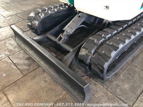 011.05 Komatsu PC38UU Mini Excavator S/N 1702