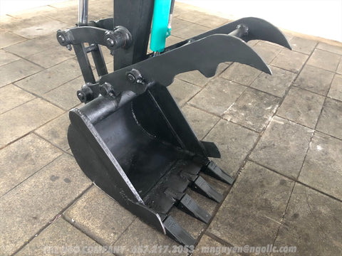 013.05 Komatsu PC38UU Mini Excavator S/N 1651