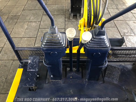 013.03 Komatsu PC15-2 Mini Excavator S/N 2851