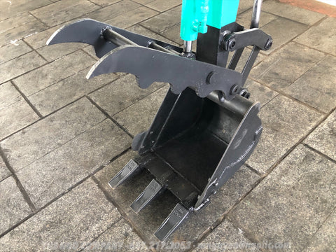 013.02 Komatsu PC10-7 Mini Excavator S/N 25017