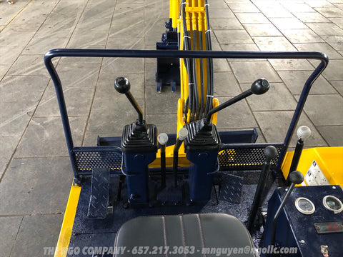 013.01 Komatsu PC10-6 Mini Excavator S/N 20380