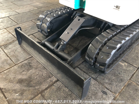 011.04 Komatsu PC28UU Mini Excavator S/N 4694