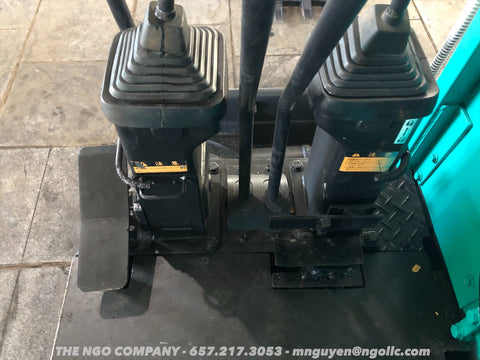 011.04 Komatsu PC28UU Mini Excavator S/N 4694