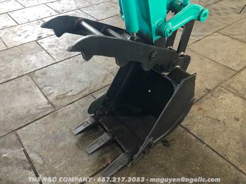 011.04 Komatsu PC28UU Mini Excavator S/N 4694