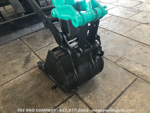 011.04 Komatsu PC28UU Mini Excavator S/N 4694