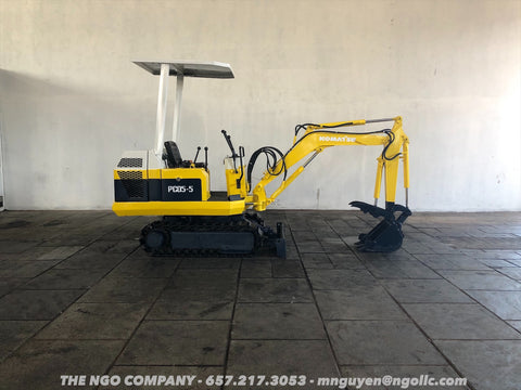 011.01 Komatsu PC05-5 Mini Excavator S/N 4018