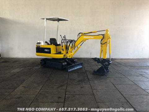 011.01 Komatsu PC05-5 Mini Excavator S/N 4018