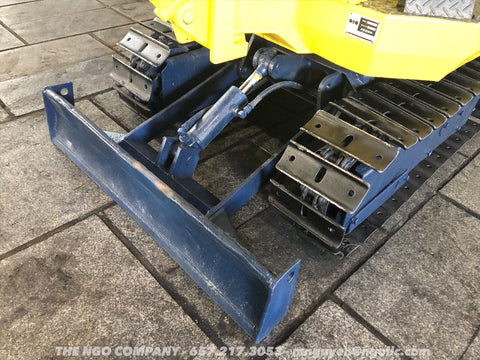 011.01 Komatsu PC05-5 Mini Excavator S/N 4018