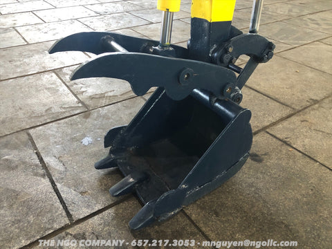 011.01 Komatsu PC05-5 Mini Excavator S/N 4018