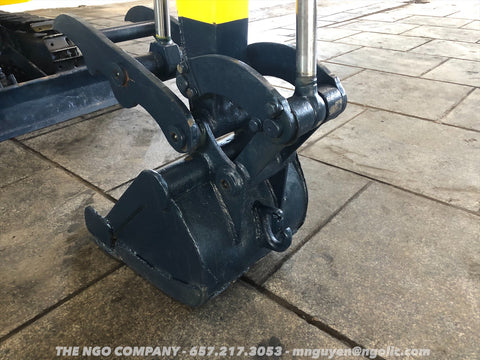 011.01 Komatsu PC05-5 Mini Excavator S/N 4018