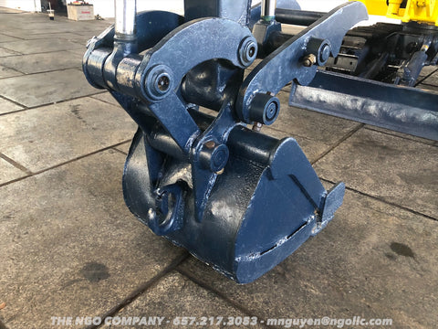 011.01 Komatsu PC05-5 Mini Excavator S/N 4018