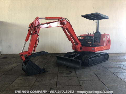 011.06 IHI IS-28GX3 S/N 1283449