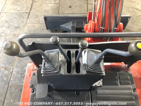 011.06 IHI IS-28GX3 S/N 1283449