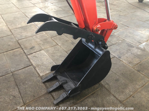 011.06 IHI IS-28GX3 S/N 1283449