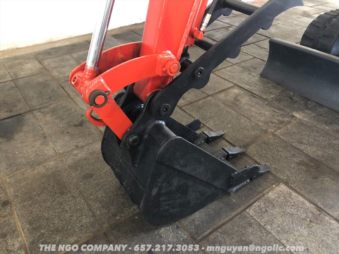 011.06 IHI IS-28GX3 S/N 1283449