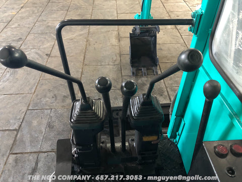 011.03 Komatsu PC28UU Mini Excavator S/N 6670