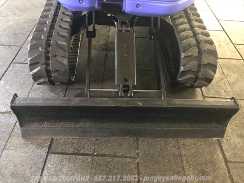 014.07 Komatsu PC28UU-2E Mini Excavator S/N 11412