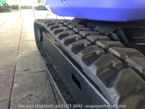 014.07 Komatsu PC28UU-2E Mini Excavator S/N 11412