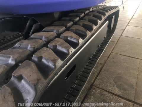 014.07 Komatsu PC28UU-2E Mini Excavator S/N 11412