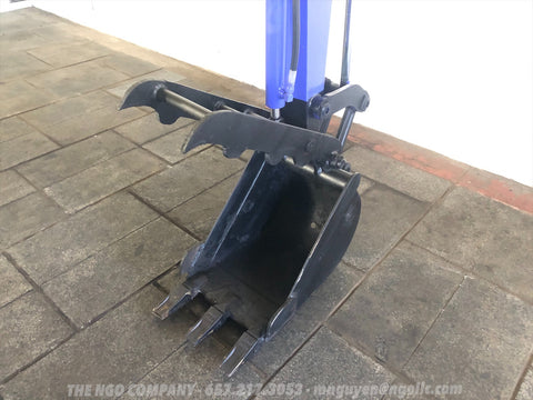 014.07 Komatsu PC28UU-2E Mini Excavator S/N 11412