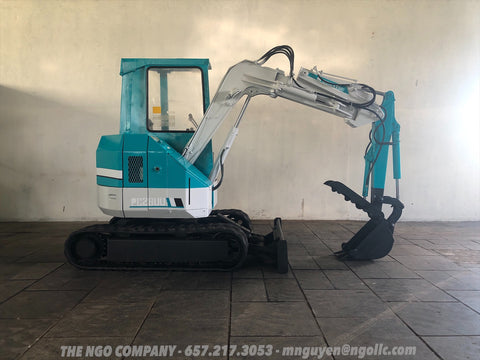 014.05 Komatsu PC28UU Mini Excavator S/N 3168