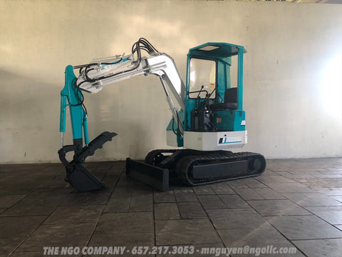 014.05 Komatsu PC28UU Mini Excavator S/N 3168