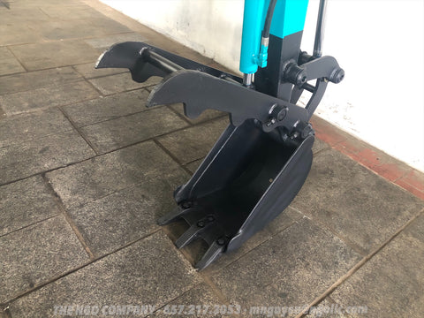 014.05 Komatsu PC28UU Mini Excavator S/N 3168