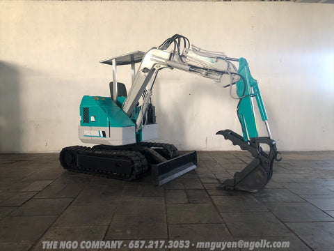 014.06 Komatsu PC28UU Mini Excavator S/N 5954