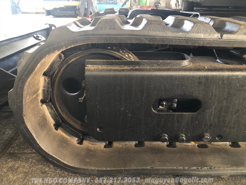 014.06 Komatsu PC28UU Mini Excavator S/N 5954