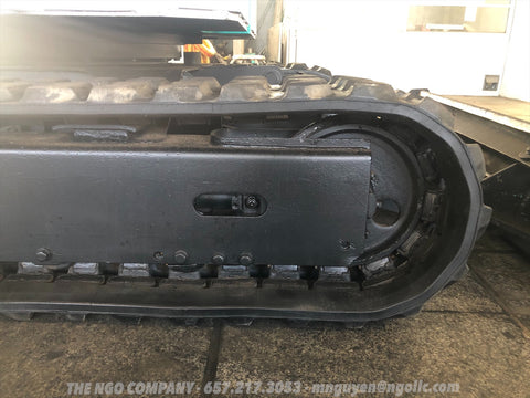 014.06 Komatsu PC28UU Mini Excavator S/N 5954