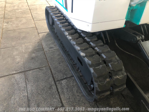 014.06 Komatsu PC28UU Mini Excavator S/N 5954