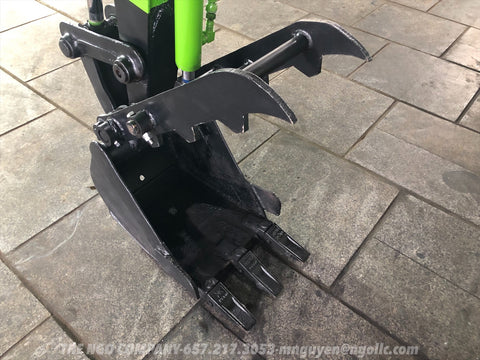 015.07 Mitsubishi MX35 Mini Excavator S/N E7D00694