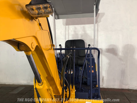 015.01 Komatsu PC10-3 Mini Excavator S/N 5701