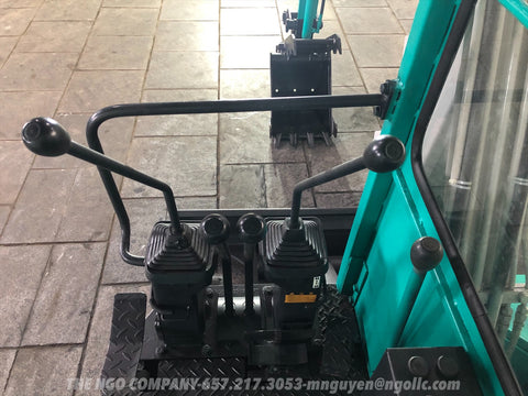 015.06 Komatsu PC28UU Mini Excavator S/N 3049