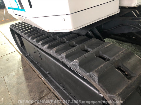 015.06 Komatsu PC28UU Mini Excavator S/N 3049