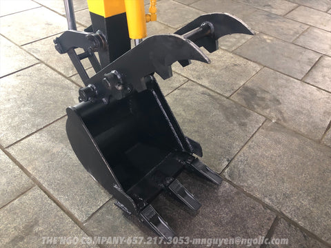 015.02 Komatsu PC10-5 Mini Excavator S/N 8572