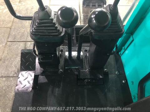 015.05 Komatsu PC28UU Mini Excavator S/N 2269