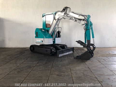 012.03 Komatsu PC28UU Mini Excavator S/N 4402