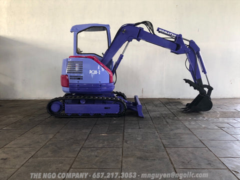 012.04 Komatsu PC28UU-2 Mini Excavator S/N 7660