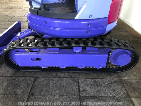 012.04 Komatsu PC28UU-2 Mini Excavator S/N 7660