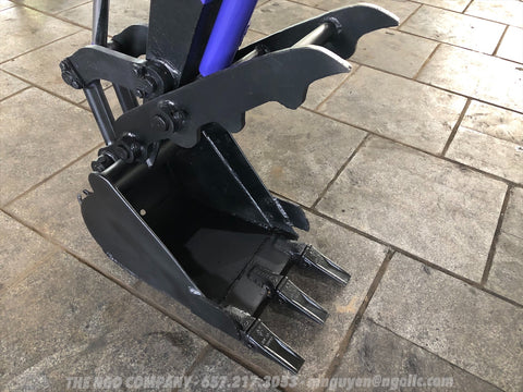 012.04 Komatsu PC28UU-2 Mini Excavator S/N 7660