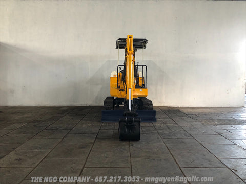 012.01 Komatsu PC10-3 Mini Excavator S/N 5740