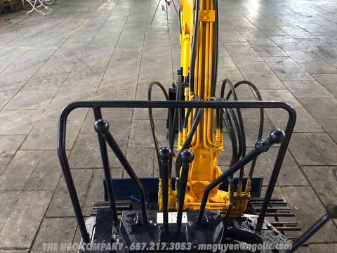 012.01 Komatsu PC10-3 Mini Excavator S/N 5740