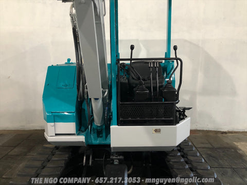 012.05 Komatsu PC38UU Mini Excavator S/N 2672