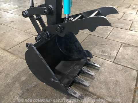 012.05 Komatsu PC38UU Mini Excavator S/N 2672