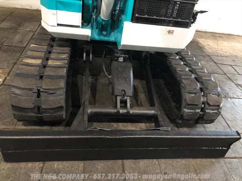 012.05 Komatsu PC38UU Mini Excavator S/N 2672