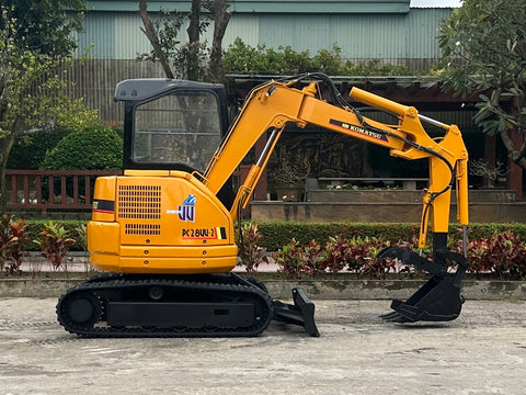 038.01 Komatsu PC28UU-2 Mini Excavator S/N 9376